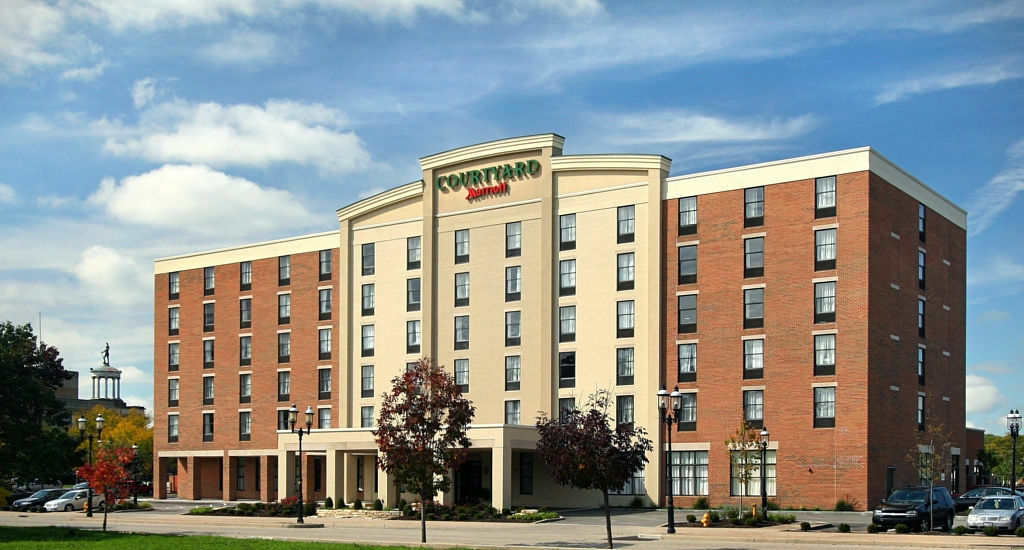 Courtyard Hamilton Hotel Kültér fotó